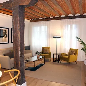  Apartment Premium En Pleno Casco Viejo De